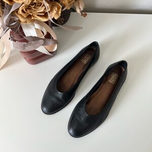 KB & Company Black Leather Flats
